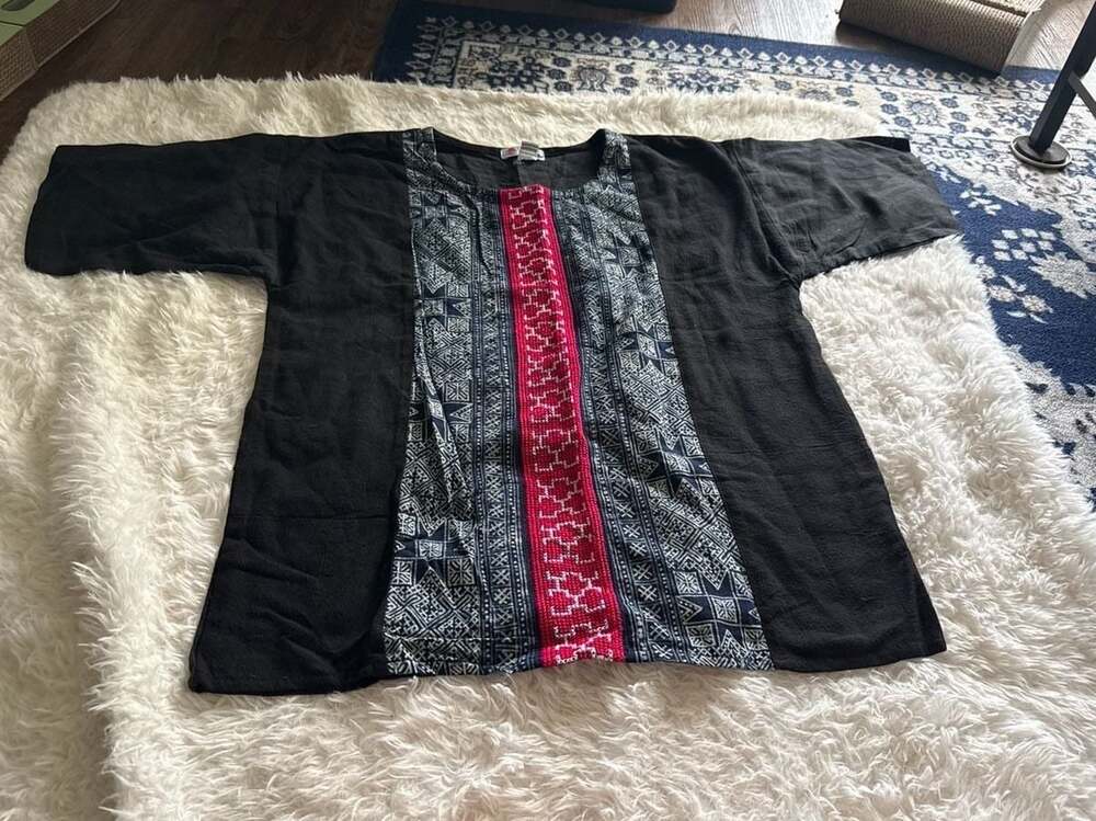 Medee Vintage 100% Cotton Embroidered Tribal Tunic Top‎ Made in Thailand